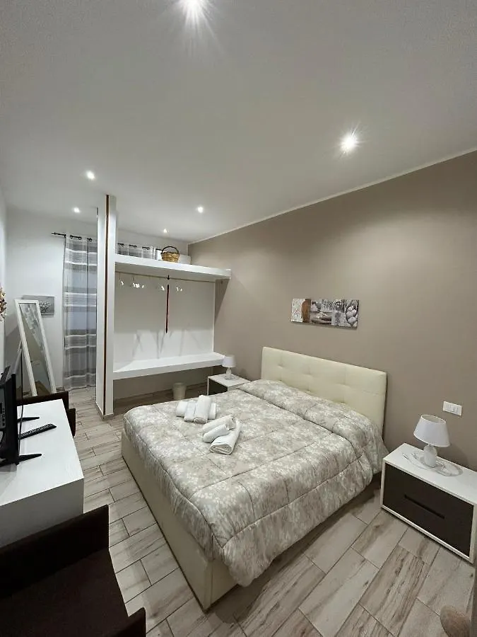 Lucia'S Rooms Syrakus Italien