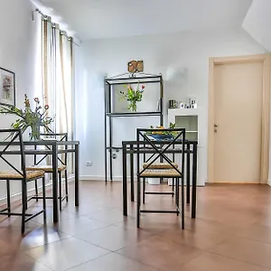 affittacamere-le-giare.hotelitalianriviera.com/